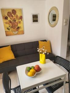 Posezení v ubytování Sunflower maisonette with attic