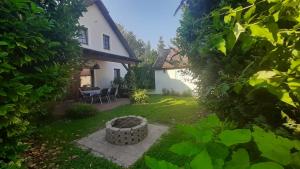 Aed väljaspool majutusasutust Sunshine Villa Fonyódliget
