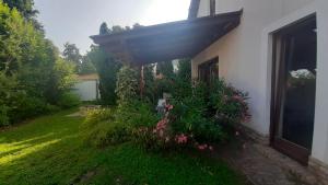 Aed väljaspool majutusasutust Sunshine Villa Fonyódliget
