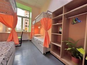 Postel nebo postele na pokoji v ubytování Amely Hostel