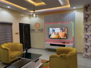 TV a/nebo společenská místnost v ubytování Dex & Flex Apartments 2 + 10 fotografií