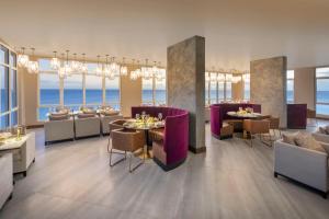 Posezení v ubytování O2 Beach Club & Spa All Inclusive by Ocean Hotels
