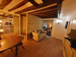 Χώρος καθιστικού στο Le cosy entre Paris et Versailles avec parking gratuit à 5 min