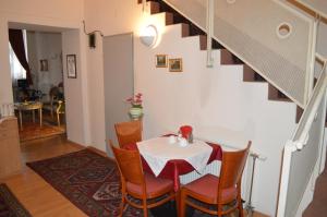 Posezení v ubytování Hotel Pension Walzerstadt