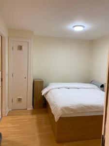 Postel nebo postele na pokoji v ubytování DUBLIN ROOM
