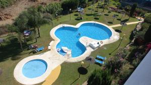 Bazén v ubytovaní Ideal Apartamento Manilva Playa alebo v jeho blízkosti