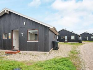 Fotografie z fotogalerie ubytování Three-Bedroom Holiday home in Ulfborg 5 v destinaci Thorsminde