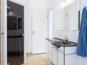 Fotografie z fotogalerie ubytování Three-Bedroom Holiday home in Ulfborg 5 v destinaci Thorsminde