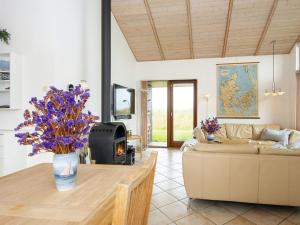 Fotografie z fotogalerie ubytování Three-Bedroom Holiday home in Ulfborg 5 v destinaci Thorsminde + 20 fotografií