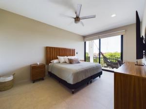 Postelja oz. postelje v sobi nastanitve Spacious and centrally apartment a few streets from the beach By Yeah
