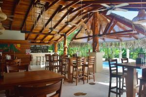 Restaurace v ubytování Hotel Playa Espadilla & Gardens