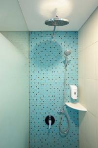 Bagno di 1O1 URBAN Jakarta Pemuda
