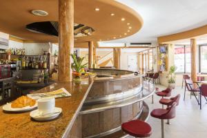 Nápoje v ubytování Hotel Sausa