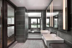 Baðherbergi á Four Points by Sheraton Yilan Jiaoxi