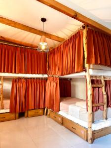 Postel nebo postele na pokoji v ubytování Sababa Resort