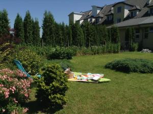 Vonkajšia záhrada v ubytovaní Hotel pod Wierzba