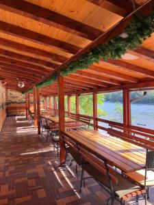 Restoran atau tempat lain untuk makan di Mini 1 apartman Nature Connection Drina