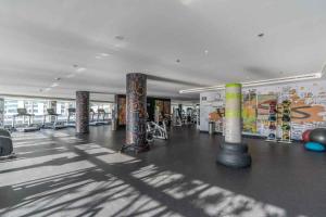 The fitness centre and/or fitness facilities at Charming 1 Bedroom - Close to Metro