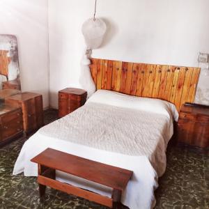 Una cama o camas en una habitación de Doña Isabel 3