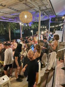 Gäste, die in der Unterkunft Revolution Hostel Pai übernachten