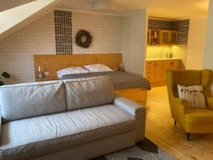 Uma área de estar em Apartmány Štěpánkova 85