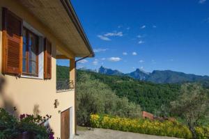 Casa con vistas a las montañas en Villa gli Ulivi - Fivizzano, en Fivizzano