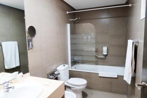 Koupelna v ubytování Hotel Benetusser