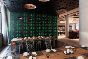 Uma área de estar em Barceló Hamburg