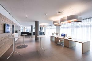 Uma televisão e/ou sistema de entretenimento em Barceló Hamburg