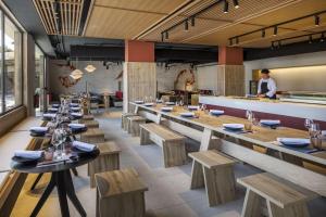 Restoran või mõni muu söögikoht majutusasutuses Barceló Lanzarote Active Resort