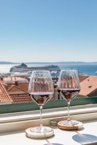 スプリトにあるOld town experience, sea view, center&beach, 2BTHRのギャラリーの写真