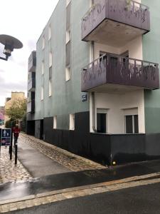 Budova, v ktorej sa apartmán nachádza