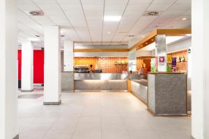 バルドネッキアにあるVillaggio Olimpicoの待合室付病院ロビー