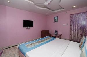 TV a/nebo společenská místnost v ubytování HOTEL HAYAT RESIDENCY