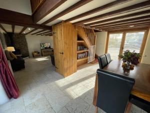 Φωτογραφία από το άλμπουμ του Barn on a Farm in the Heart of Rural Devon σε Broadwoodkelly