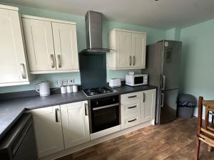 A kitchen or kitchenette at 3 bed Newly built house