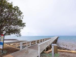 Afbeelding uit fotogalerij van Seaside Modern and Luxurious Mansion with Pool in Wellington Point