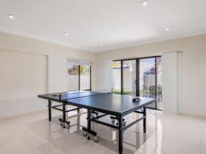 Afbeelding uit fotogalerij van Seaside Modern and Luxurious Mansion with Pool in Wellington Point