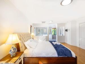 Afbeelding uit fotogalerij van Seaside Modern and Luxurious Mansion with Pool in Wellington Point