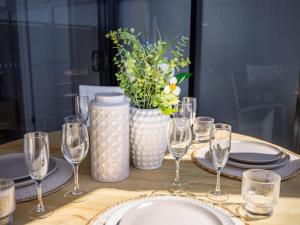 브리즈번에 위치한 Conveniently located 2BR apt with rooftop pool at Milt에서 갤러리에 업로드한 사진