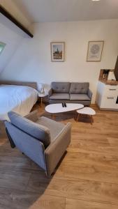 Afbeelding uit fotogalerij van Studio Babylone - Parking & Wifi in Chartres