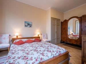 Posteľ alebo postele v izbe v ubytovaní Apartment La Silente by Interhome