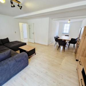 Ein Sitzbereich in der Unterkunft DM Hotels & Apartments - Apartment Pfarrgasse 09