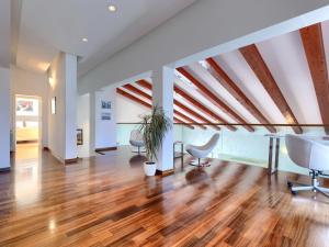 Posezení v ubytování Holiday Home Lana by Interhome