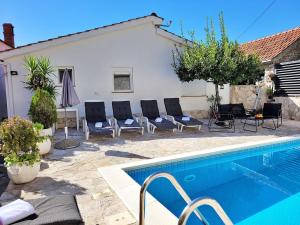 Bazén v ubytovaní Holiday Home Markic by Interhome alebo v jeho blízkosti