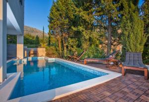 Der Swimmingpool an oder in der Nähe von Villa Stella Adriatica