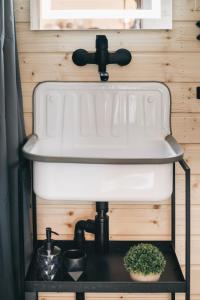 Fotografie z fotogalerie ubytování Idyllisches Tiny House mit Sauna v destinaci Löbau