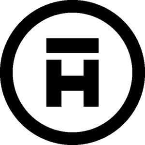 een zwart-wit teken met de letter h bij The Townhouse Ruhpolding in Ruhpolding