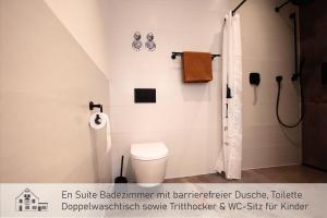 A bathroom at Ferienwohnung ideal für Familien mit Kindern