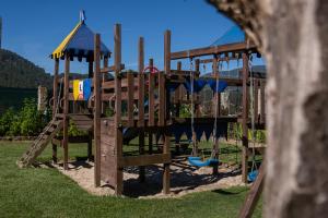 Zona de juegos infantil en Casa A Chairiña y A Revolta
